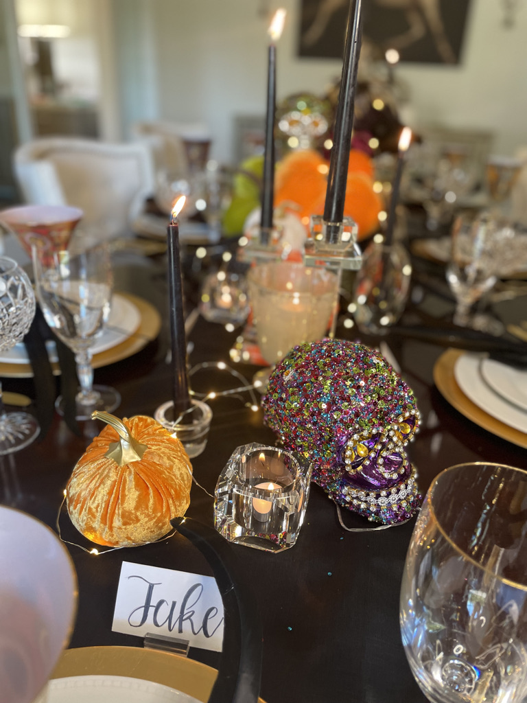 the perfect Halloween tablescape, a spooky tablescape to elevate your Halloween decor