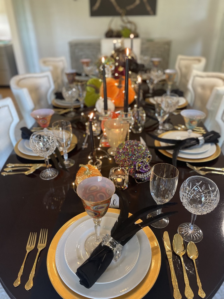 the perfect Halloween tablescape, a spooky tablescape to elevate your Halloween decor