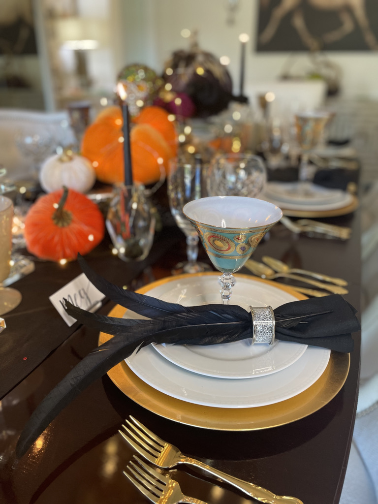 the perfect Halloween tablescape, a spooky tablescape to elevate your Halloween decor